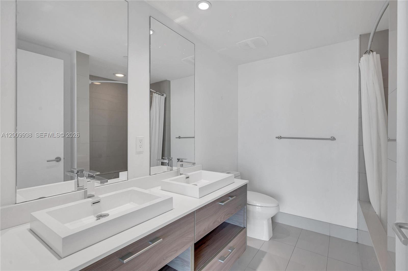 1300 S MIAMI AVENUE CONDO - Residential