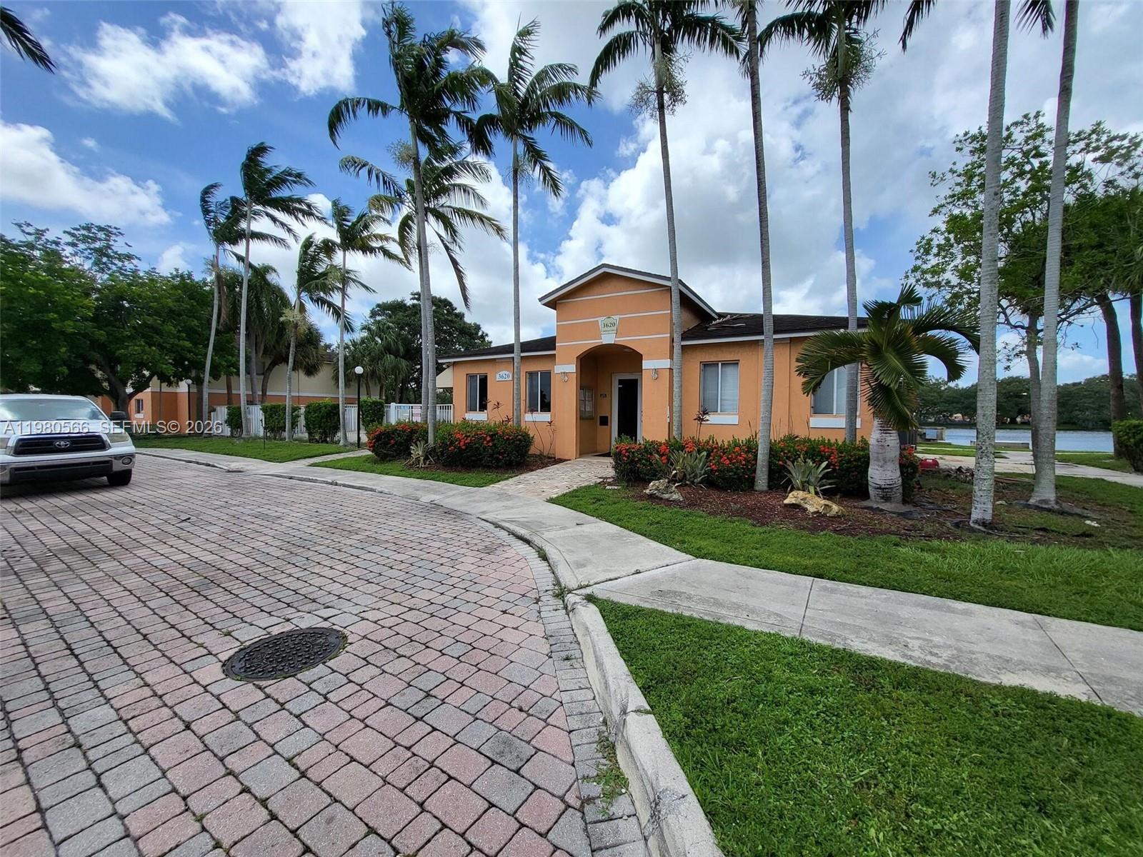 LAKEWOOD AT EMERALD HILLS - Residential Lease