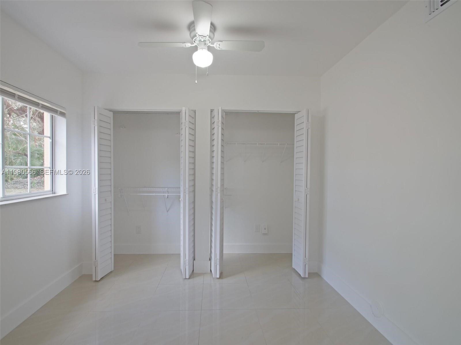 LAKEWOOD AT EMERALD HILLS - Residential Lease