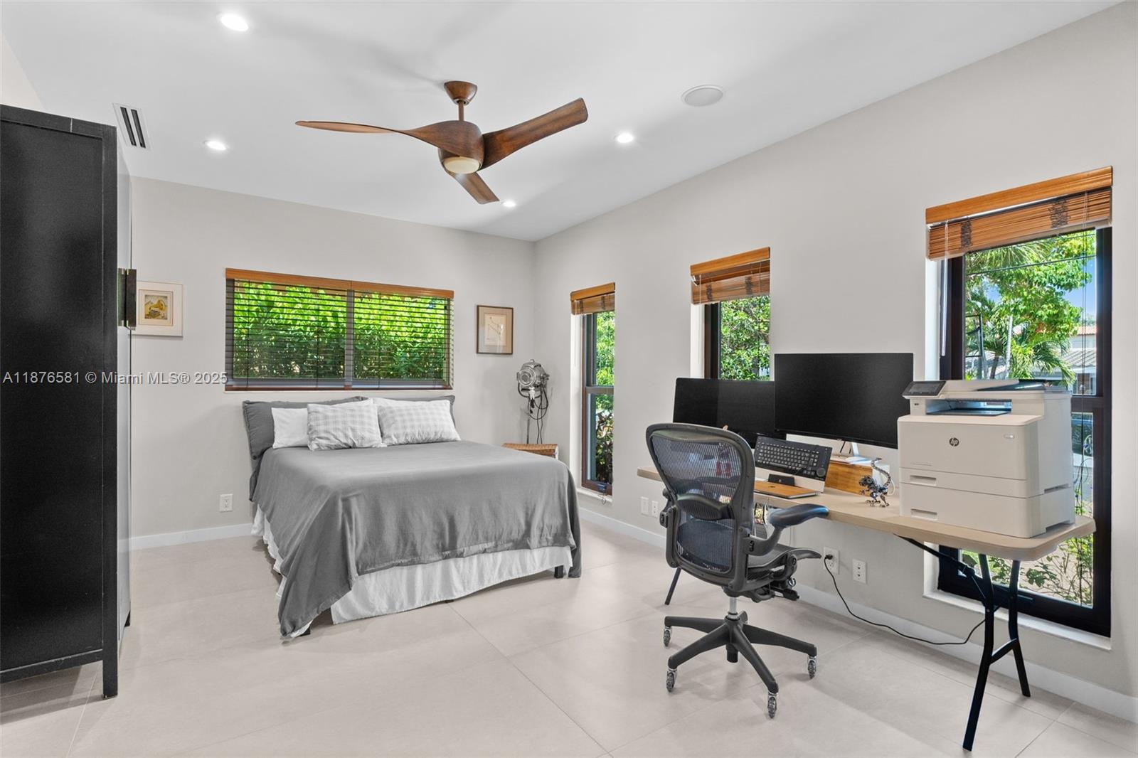 EASTERN SHORES 1ST ADDN - Residential