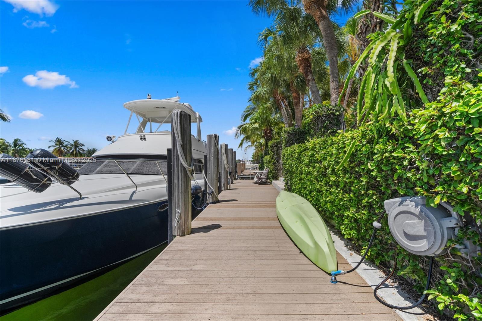 EASTERN SHORES 1ST ADDN - Residential