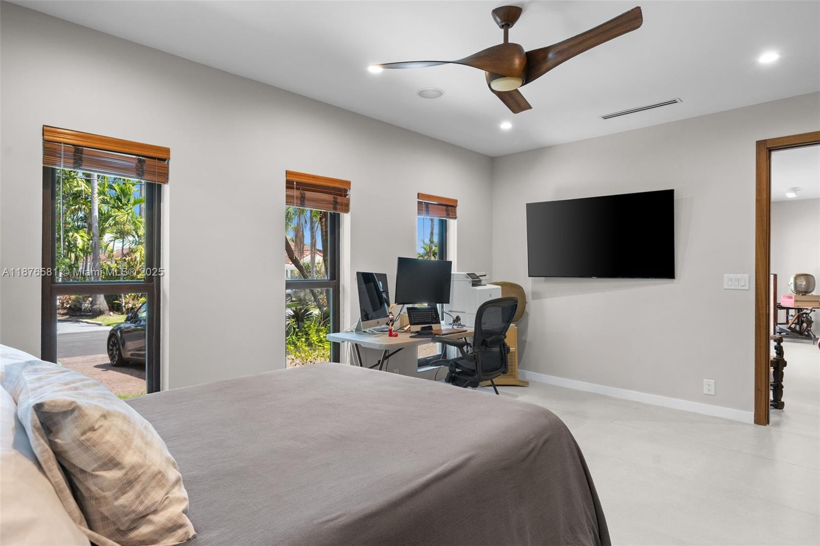 EASTERN SHORES 1ST ADDN - Residential