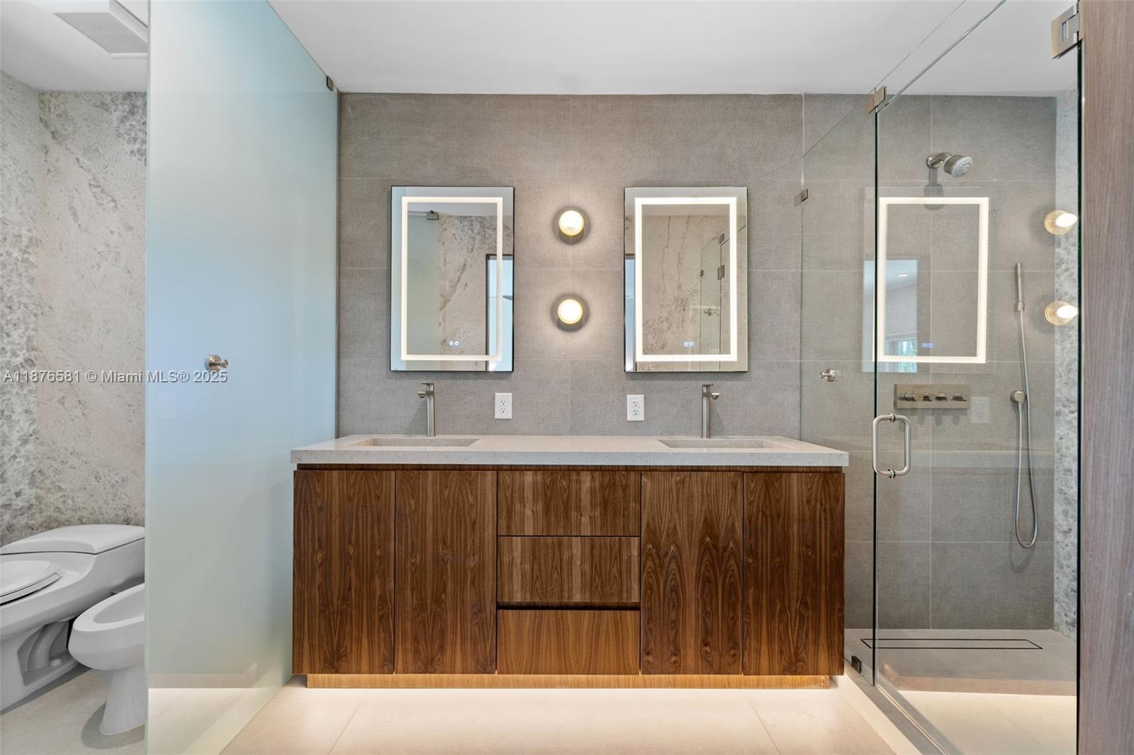 EASTERN SHORES 1ST ADDN - Residential