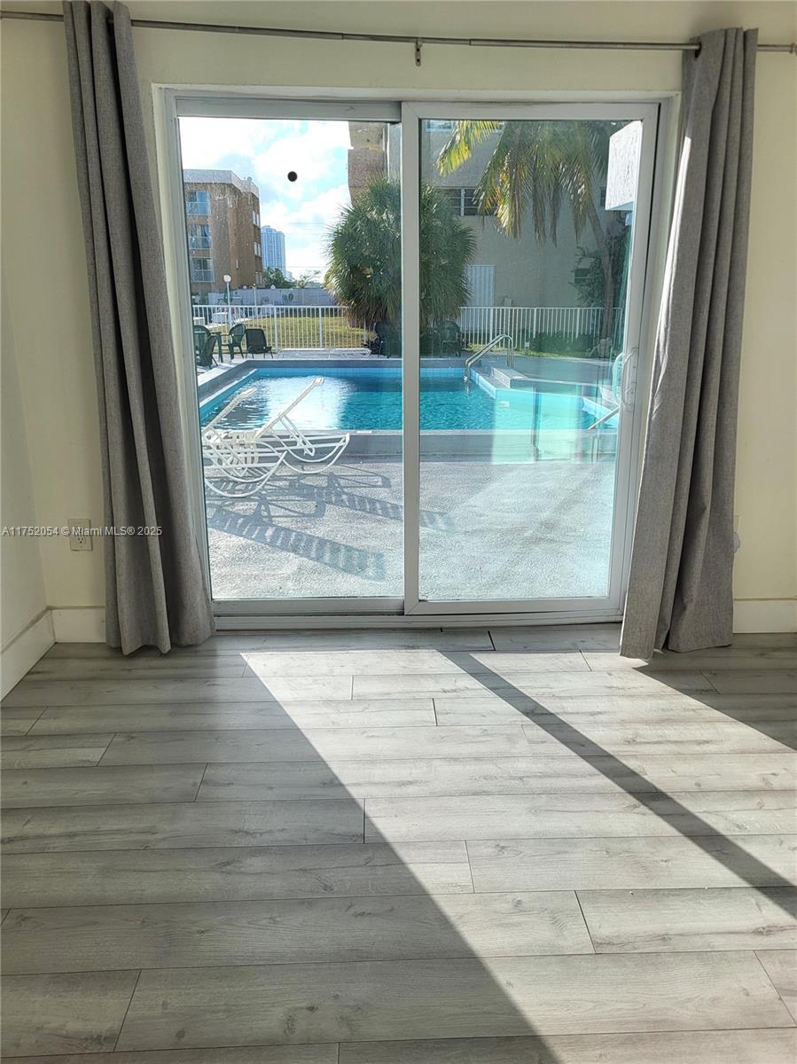 MICHELLE CONDO - Residential