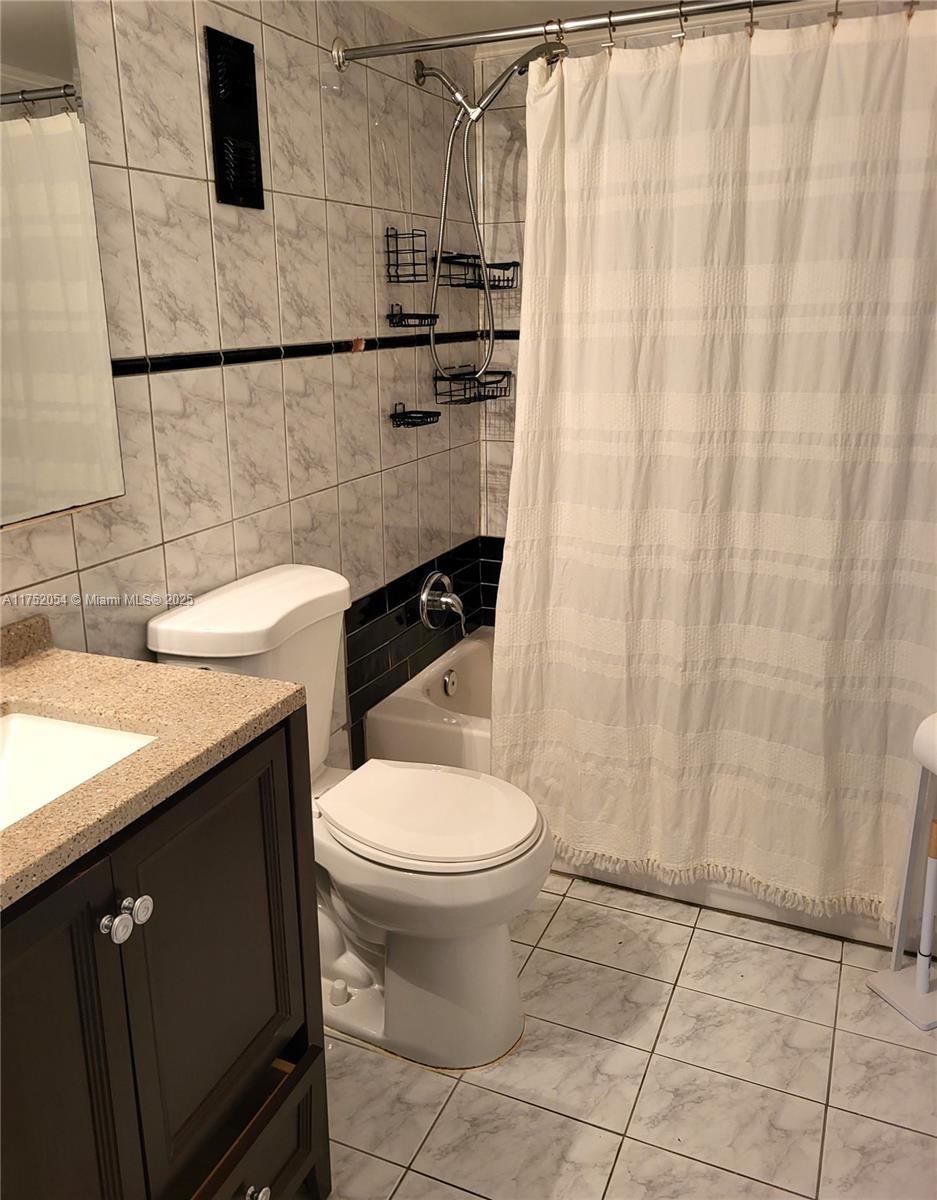 MICHELLE CONDO - Residential