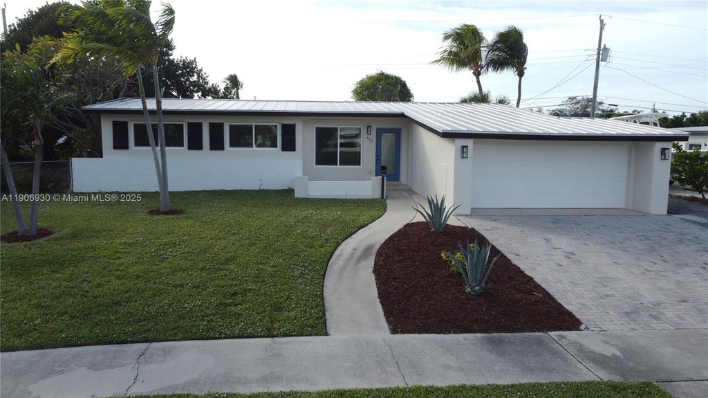 Photo of 436 Gull Ct, North Palm Beach, FL 33408 (MLS # A11906930)