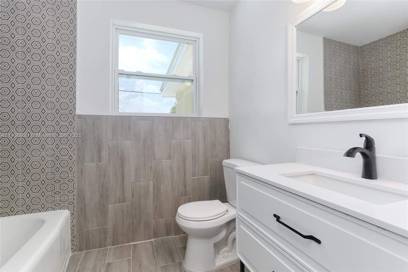 NORTH PALM BEACH VILLAGE - Residential