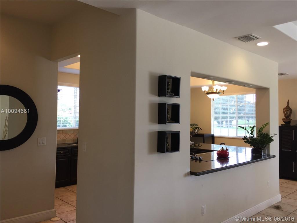 Country Club Miami Estate - Residential Lease