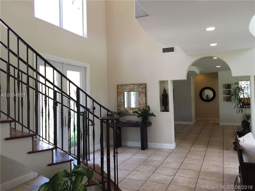 Country Club Miami Estate - Residential Lease