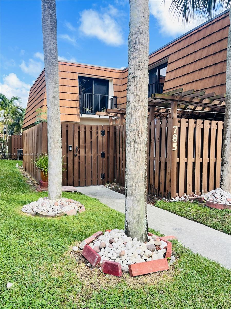 Property for Sale at 785 Sw 120th Way 785, Davie, Broward County, Florida - Bedrooms: 3 
Bathrooms: 3  - $455,000