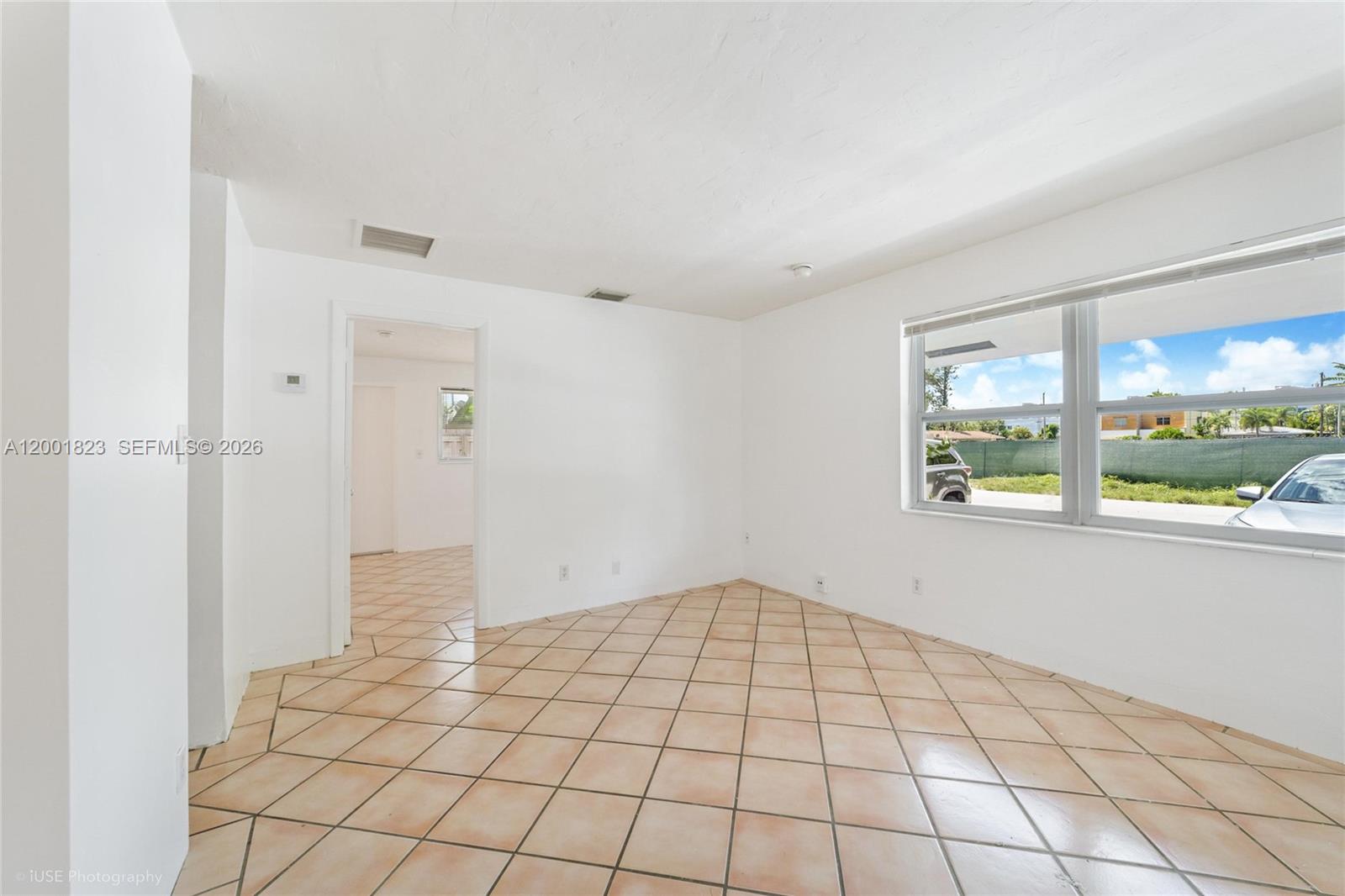 924 NE 17th Ter 1, Fort Lauderdale, FL, 33304/$188,000 2 924 NE 17th Ter 1