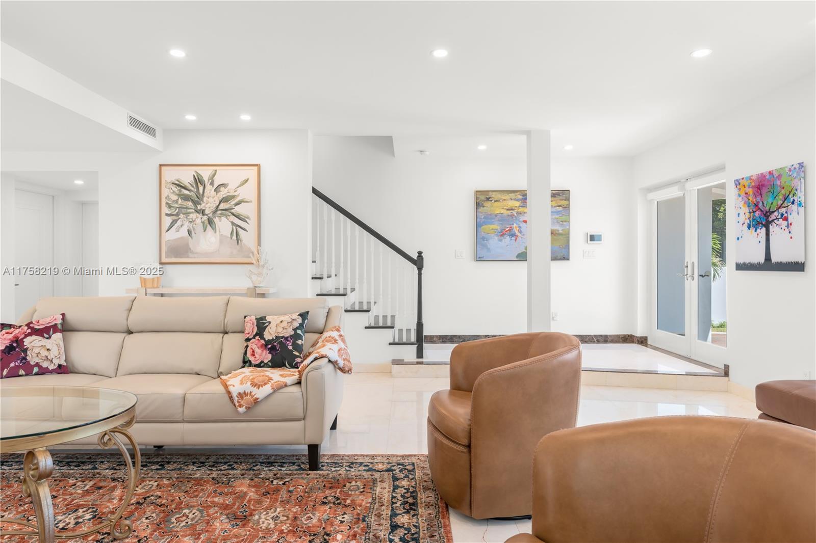 LAS OLAS BY THE SEA EXT - Residential Lease