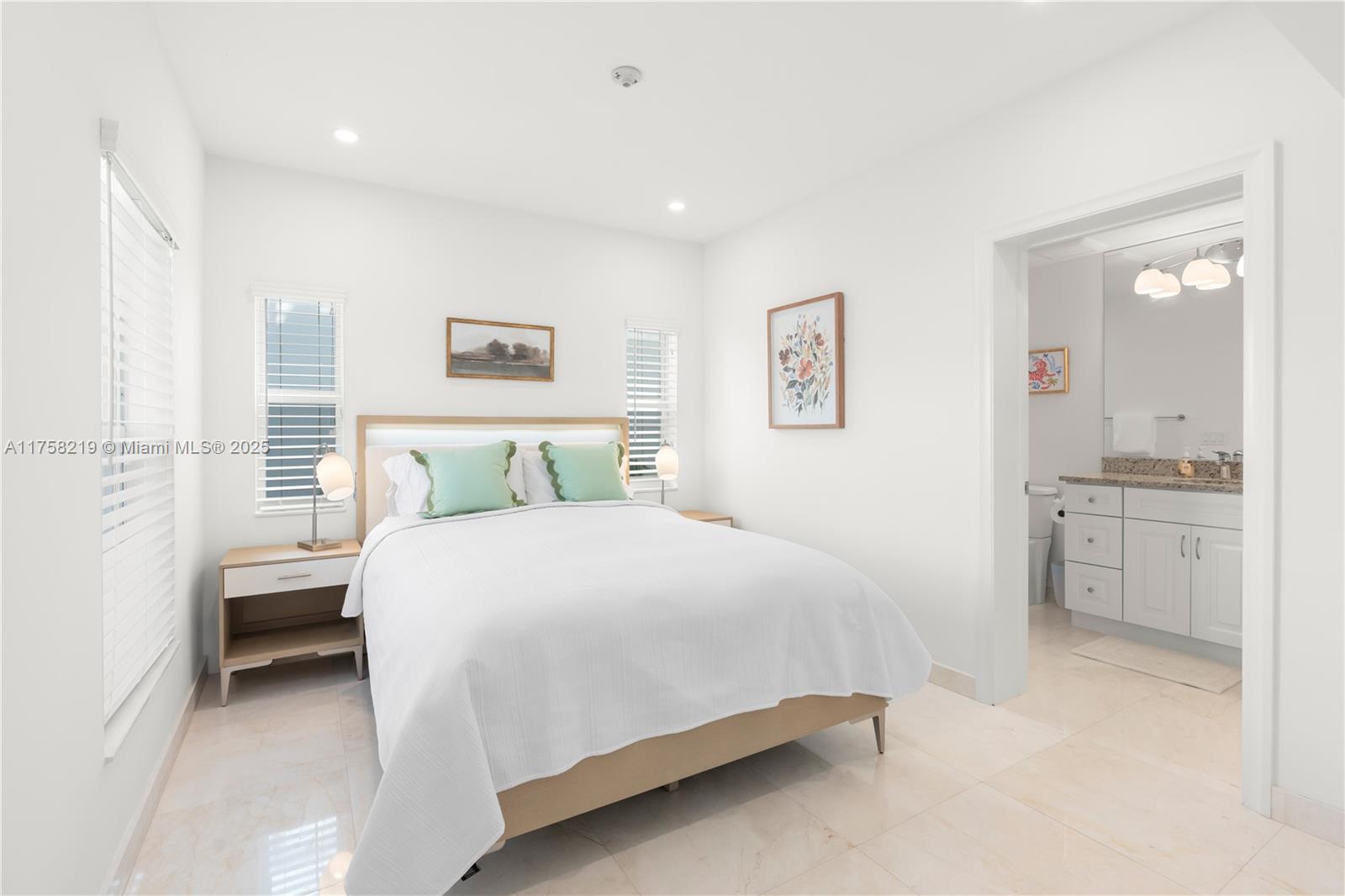 LAS OLAS BY THE SEA EXT - Residential Lease