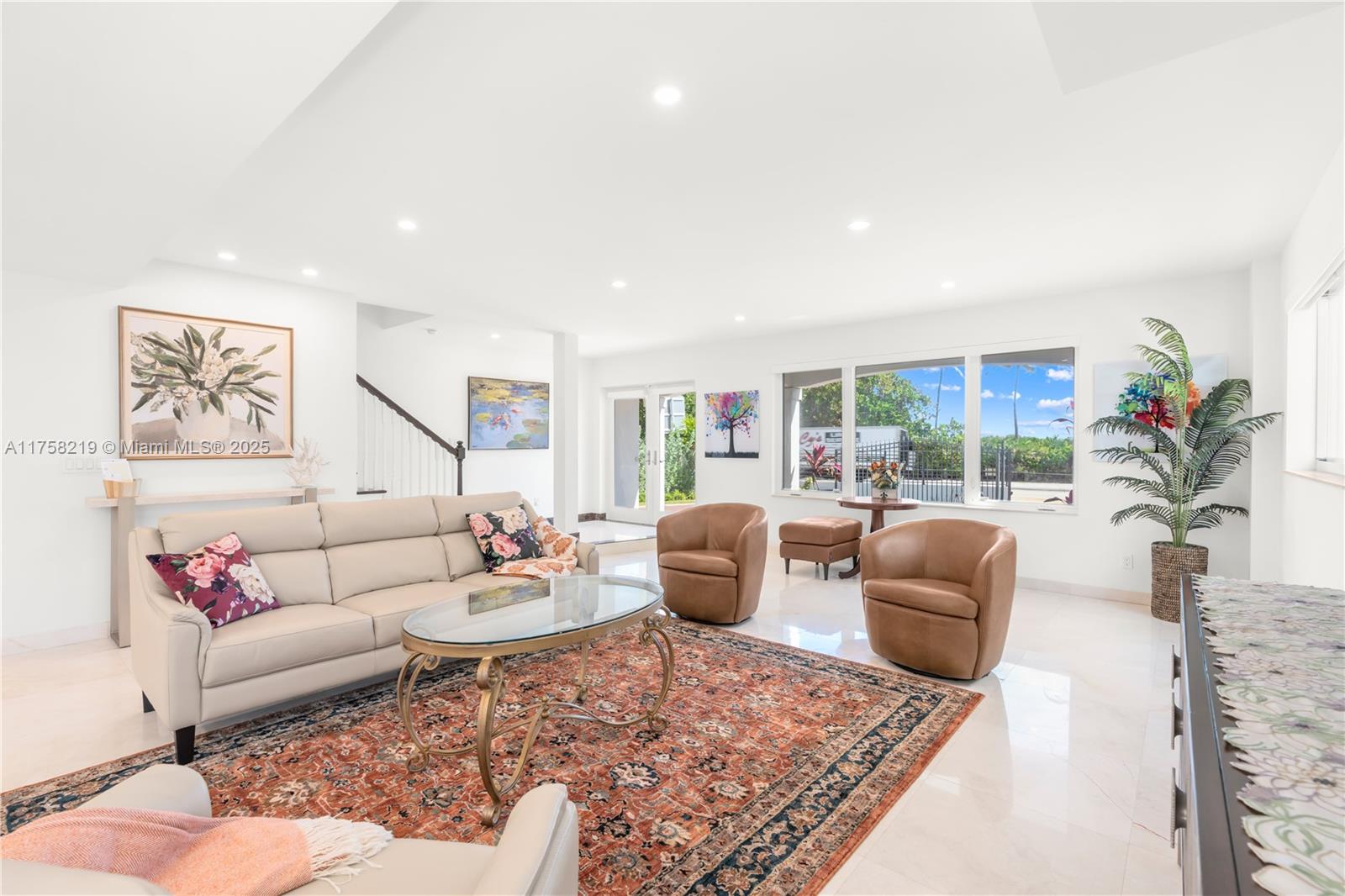 LAS OLAS BY THE SEA EXT - Residential Lease