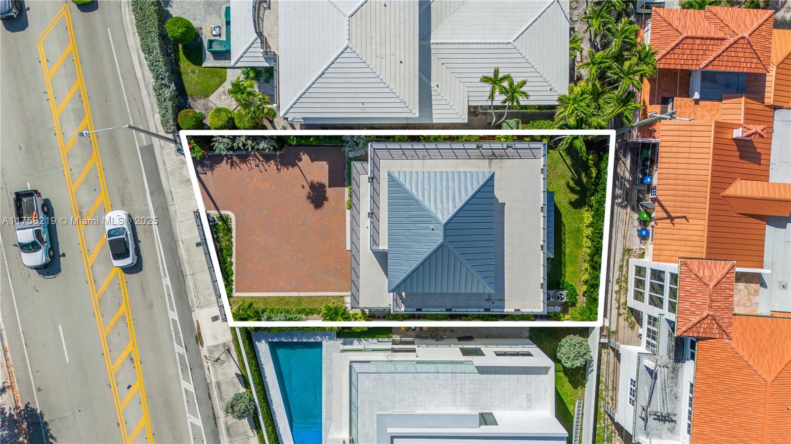 LAS OLAS BY THE SEA EXT - Residential Lease