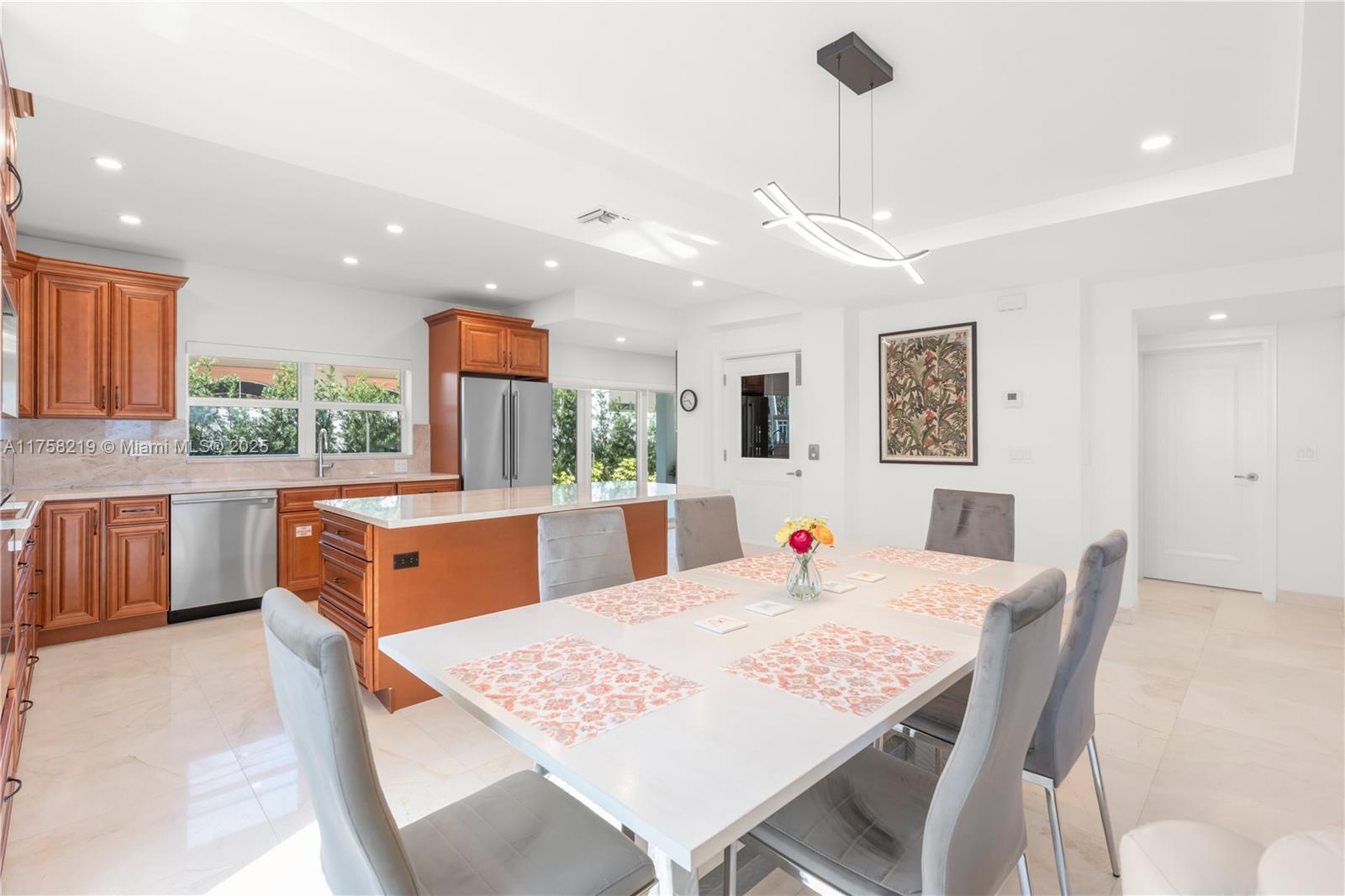 LAS OLAS BY THE SEA EXT - Residential Lease