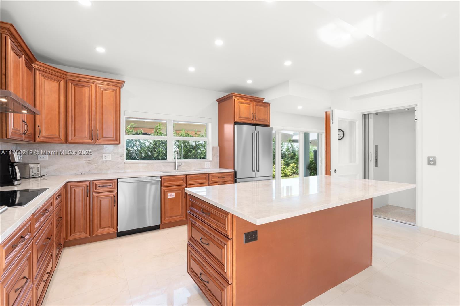 LAS OLAS BY THE SEA EXT - Residential Lease