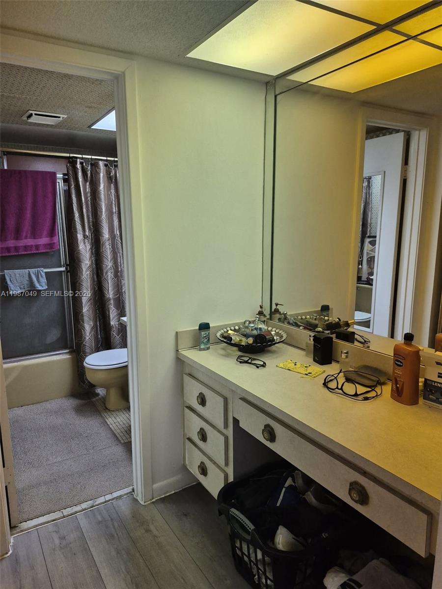 ASHBURY HOUSE - Residential