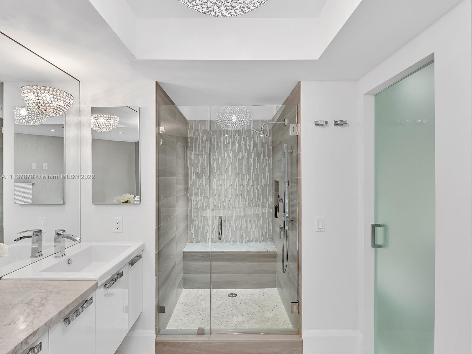 4000 ISL BLVD WILLIAMS IS - Residential