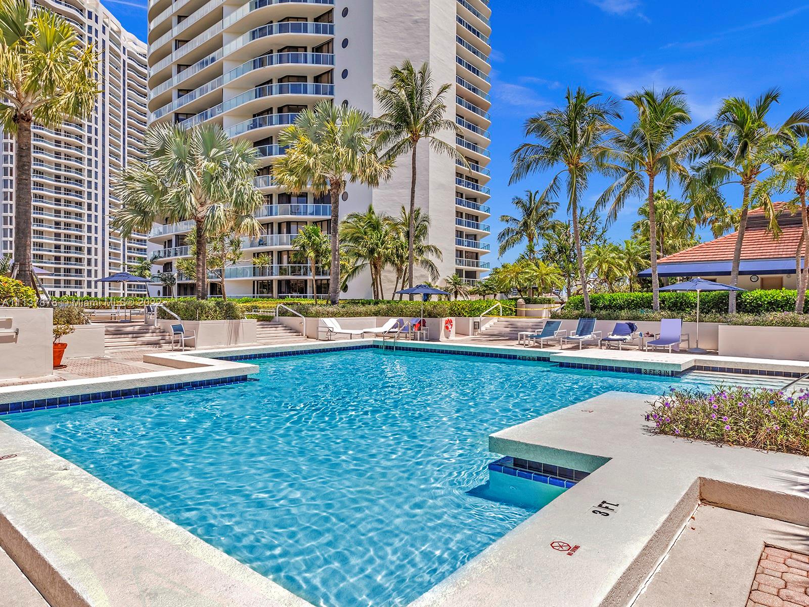 4000 ISL BLVD WILLIAMS IS - Residential