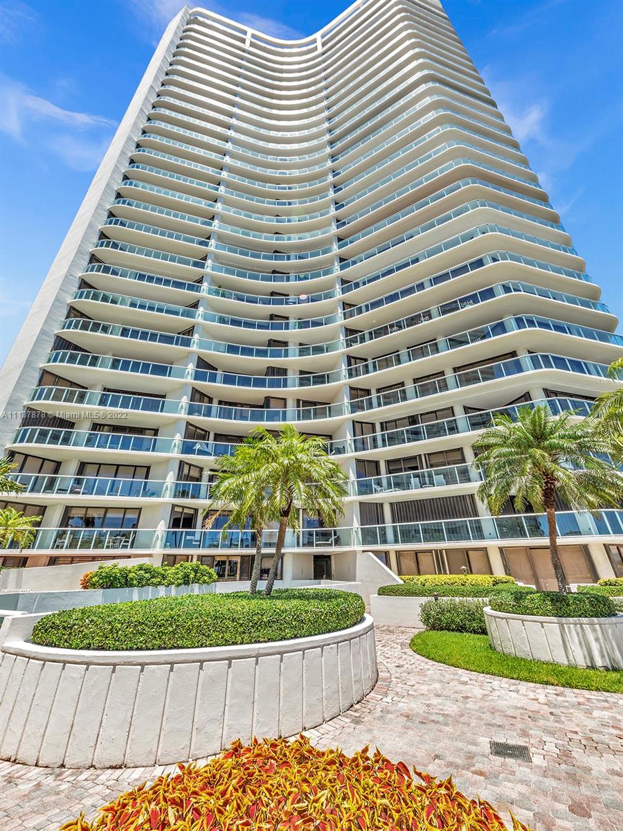 4000 ISL BLVD WILLIAMS IS - Residential