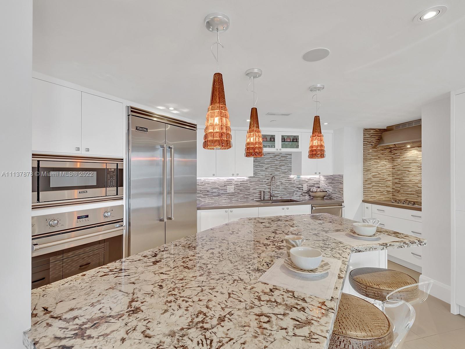 4000 ISL BLVD WILLIAMS IS - Residential