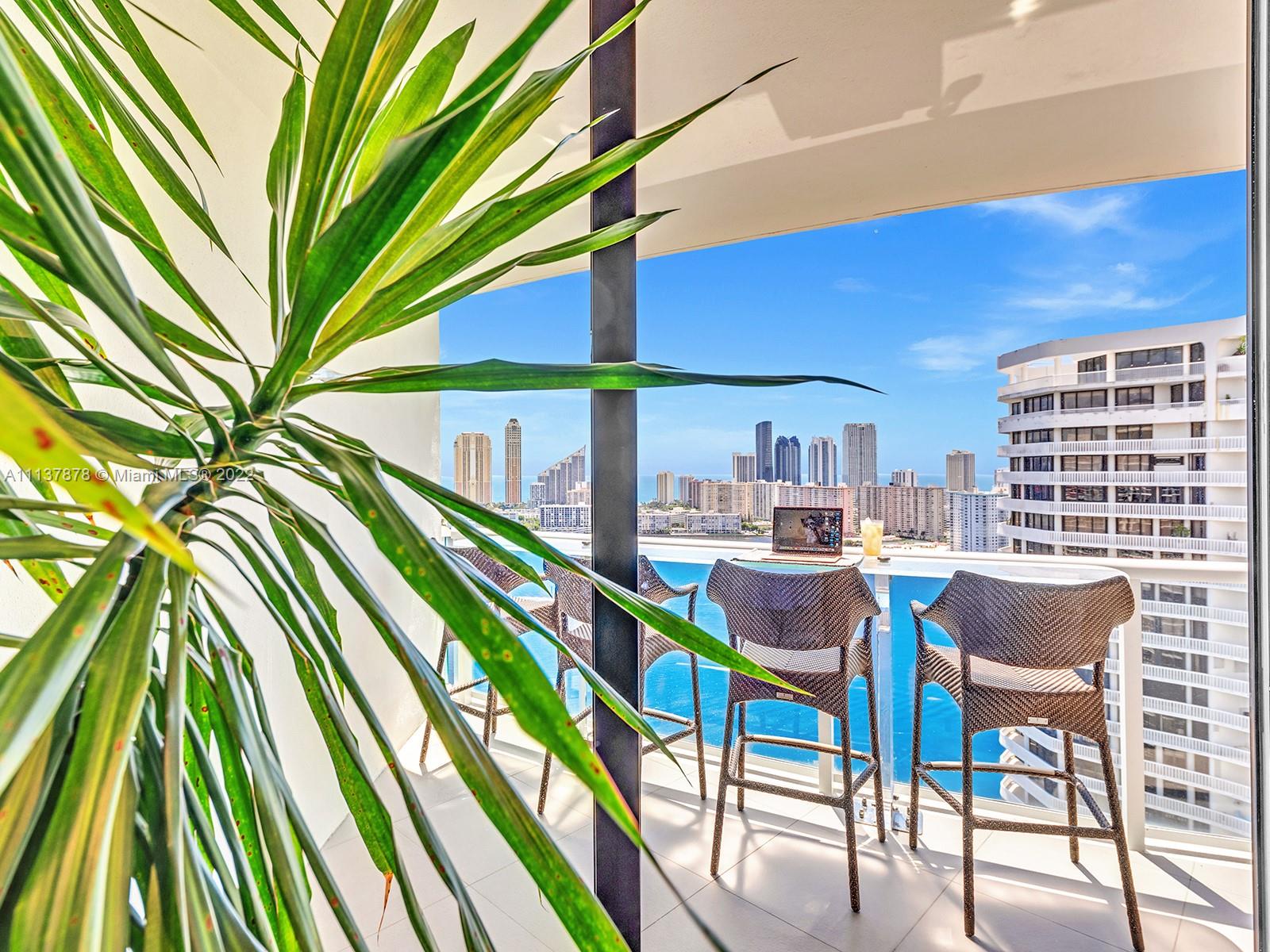 4000 ISL BLVD WILLIAMS IS - Residential