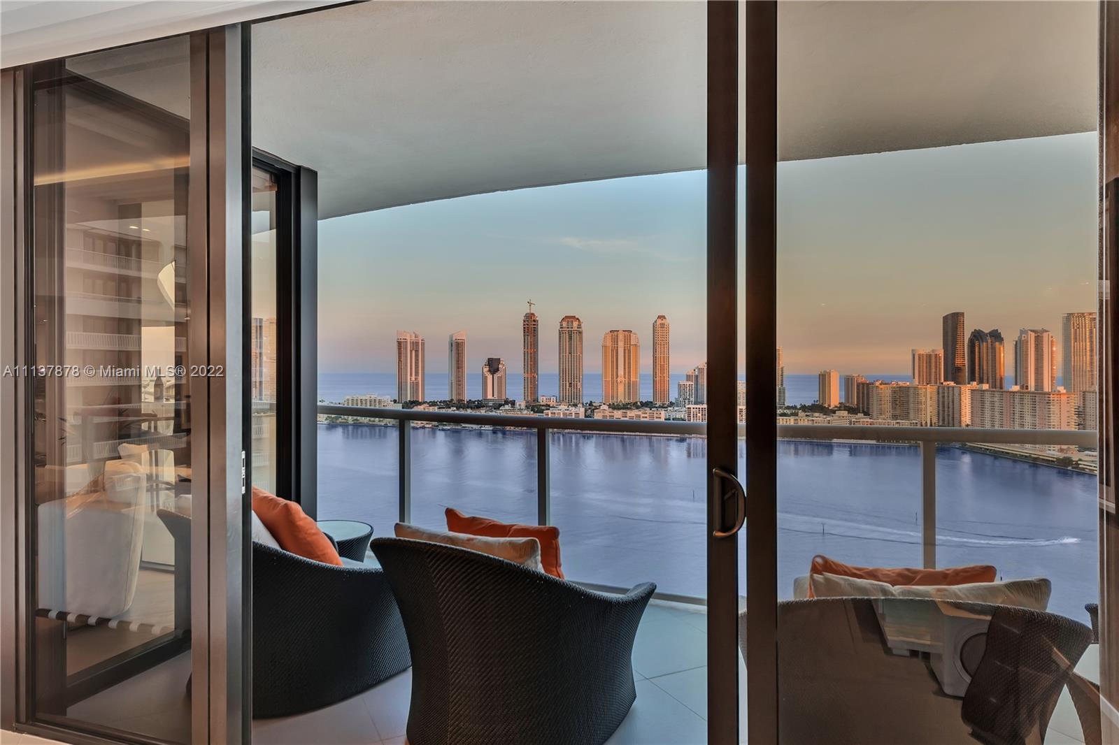 4000 ISL BLVD WILLIAMS IS - Residential