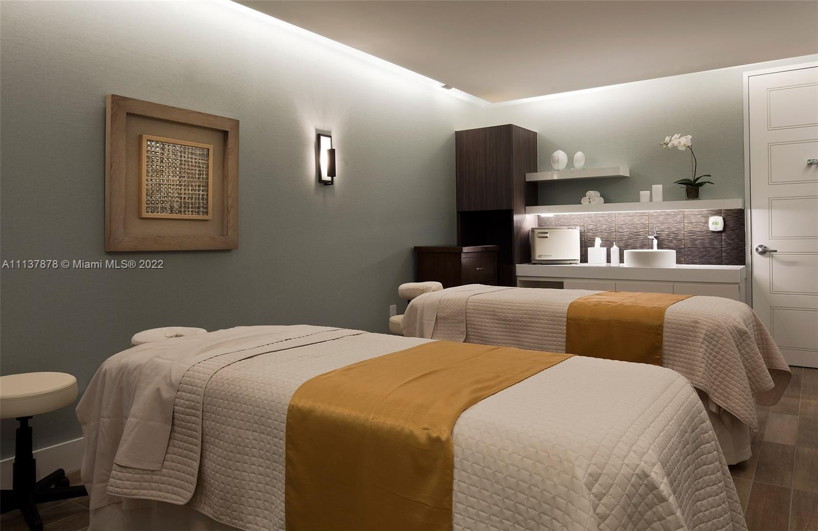 4000 ISL BLVD WILLIAMS IS - Residential