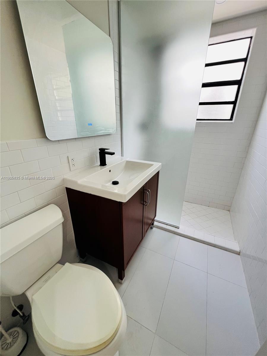 LINCOLN TERRACE SUB - Residential Lease