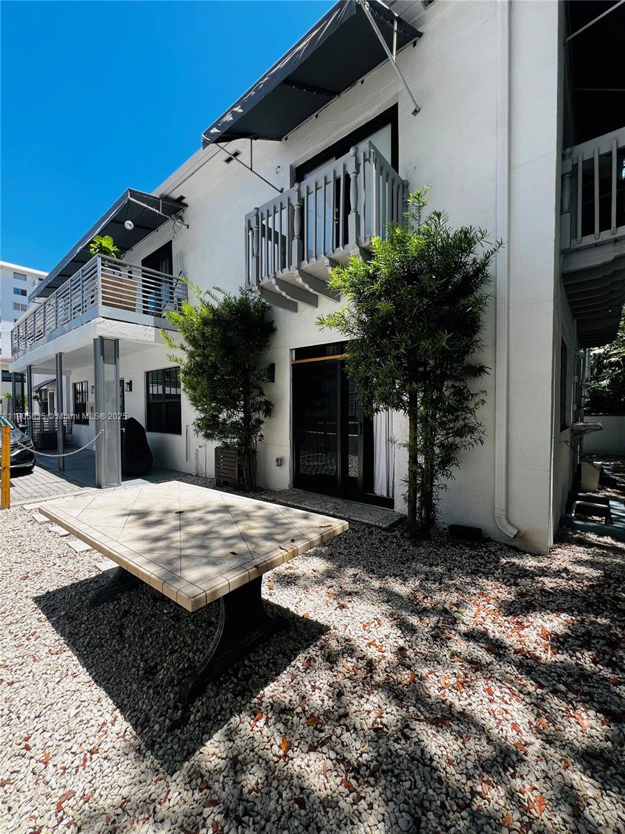 LINCOLN TERRACE SUB - Residential Lease