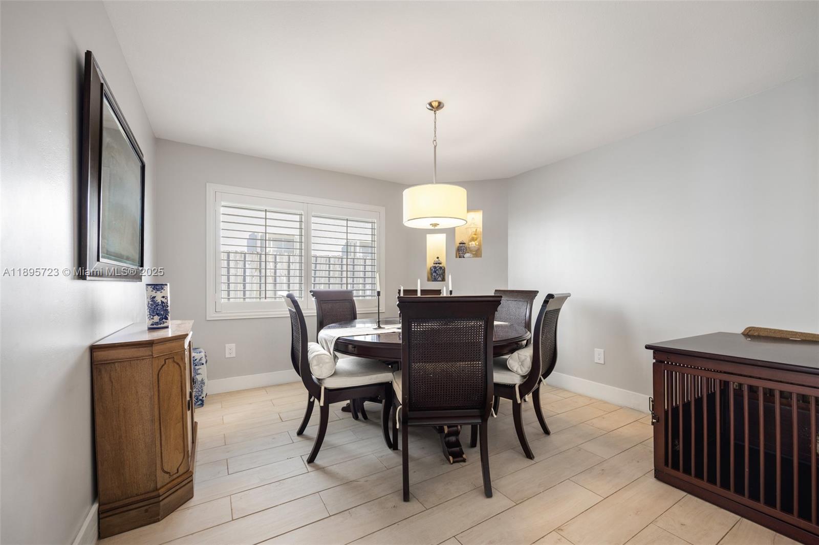 LAKES BY THE BAY SEC 4 - Residential