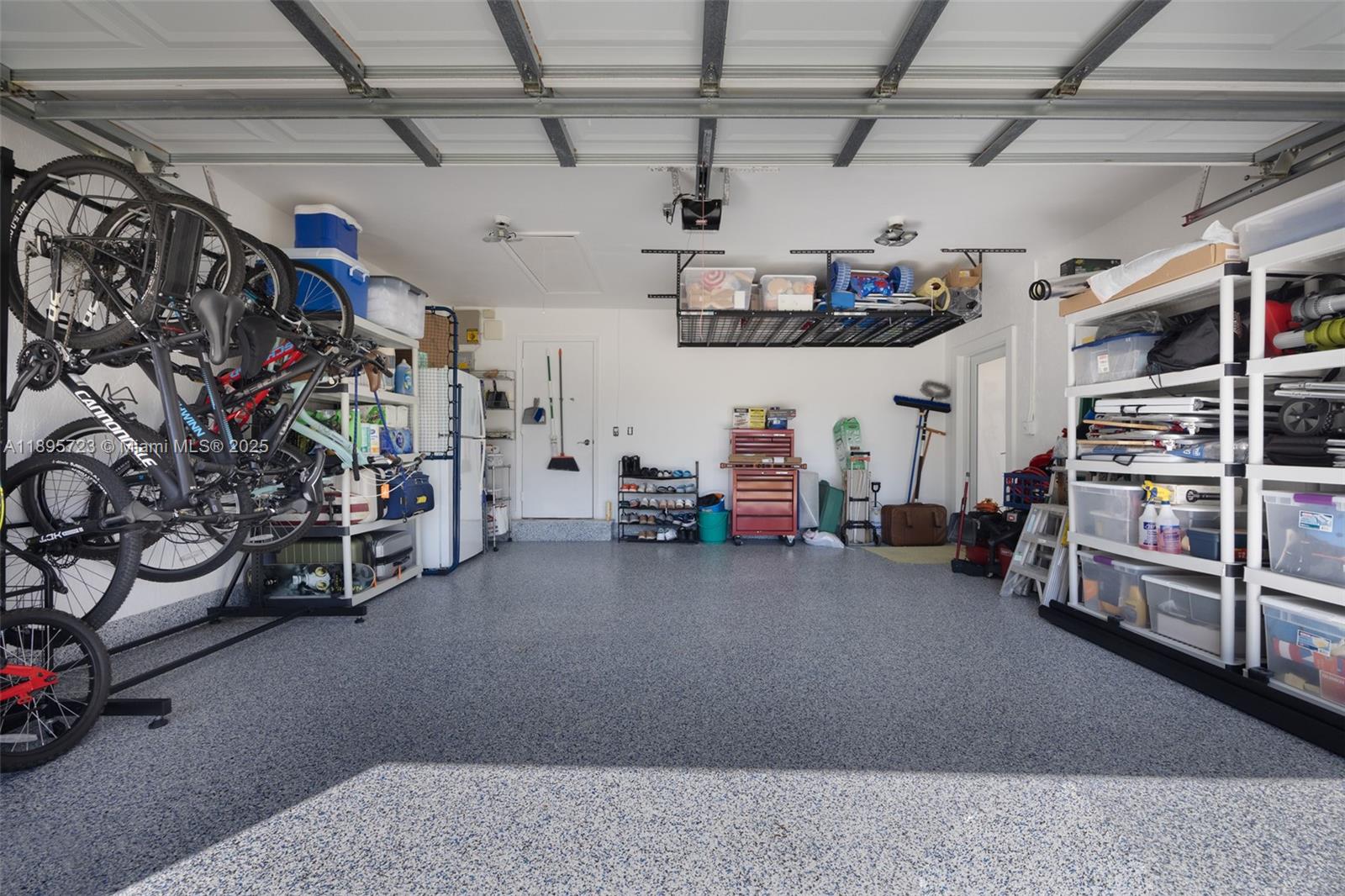 LAKES BY THE BAY SEC 4 - Residential