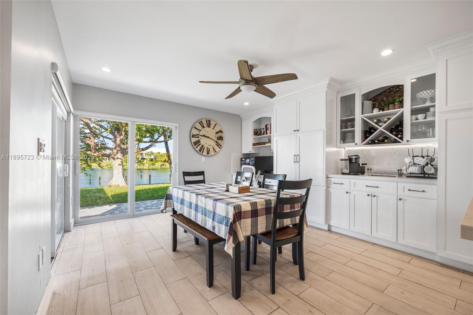 LAKES BY THE BAY SEC 4 - Residential