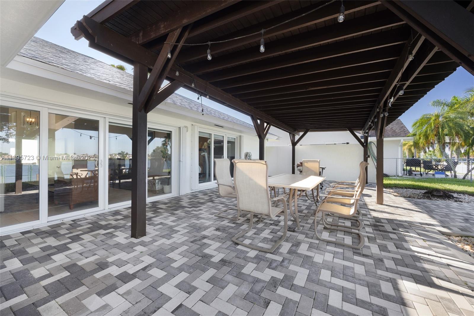 LAKES BY THE BAY SEC 4 - Residential