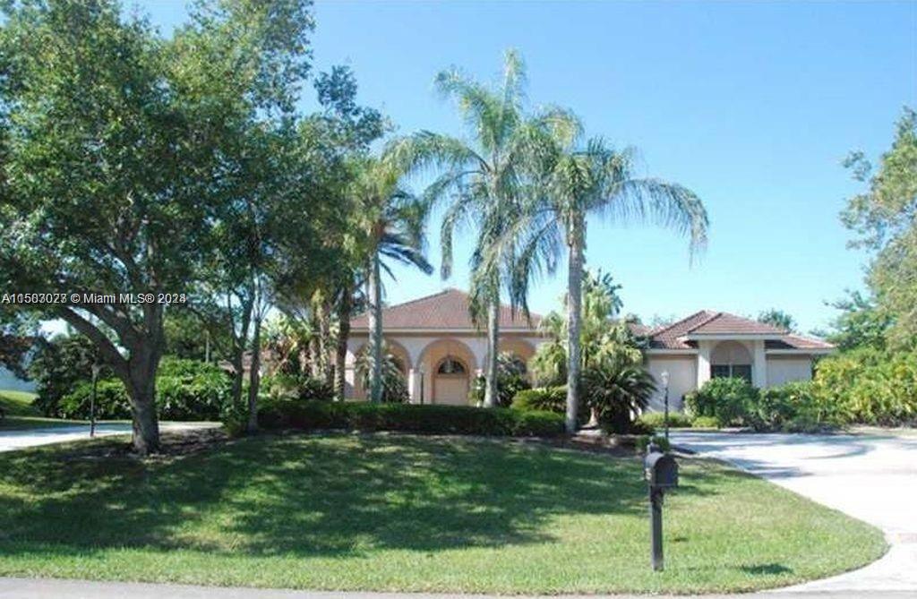 Rental Property at 2855 Paddock Rd Rd, Weston, Broward County, Florida - Bedrooms: 5 
Bathrooms: 5  - $9,000 MO.