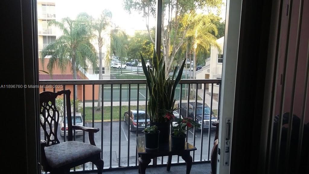 LAS VISTAS AT DORAL CONDO - Residential Lease