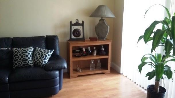 LAS VISTAS AT DORAL CONDO - Residential Lease