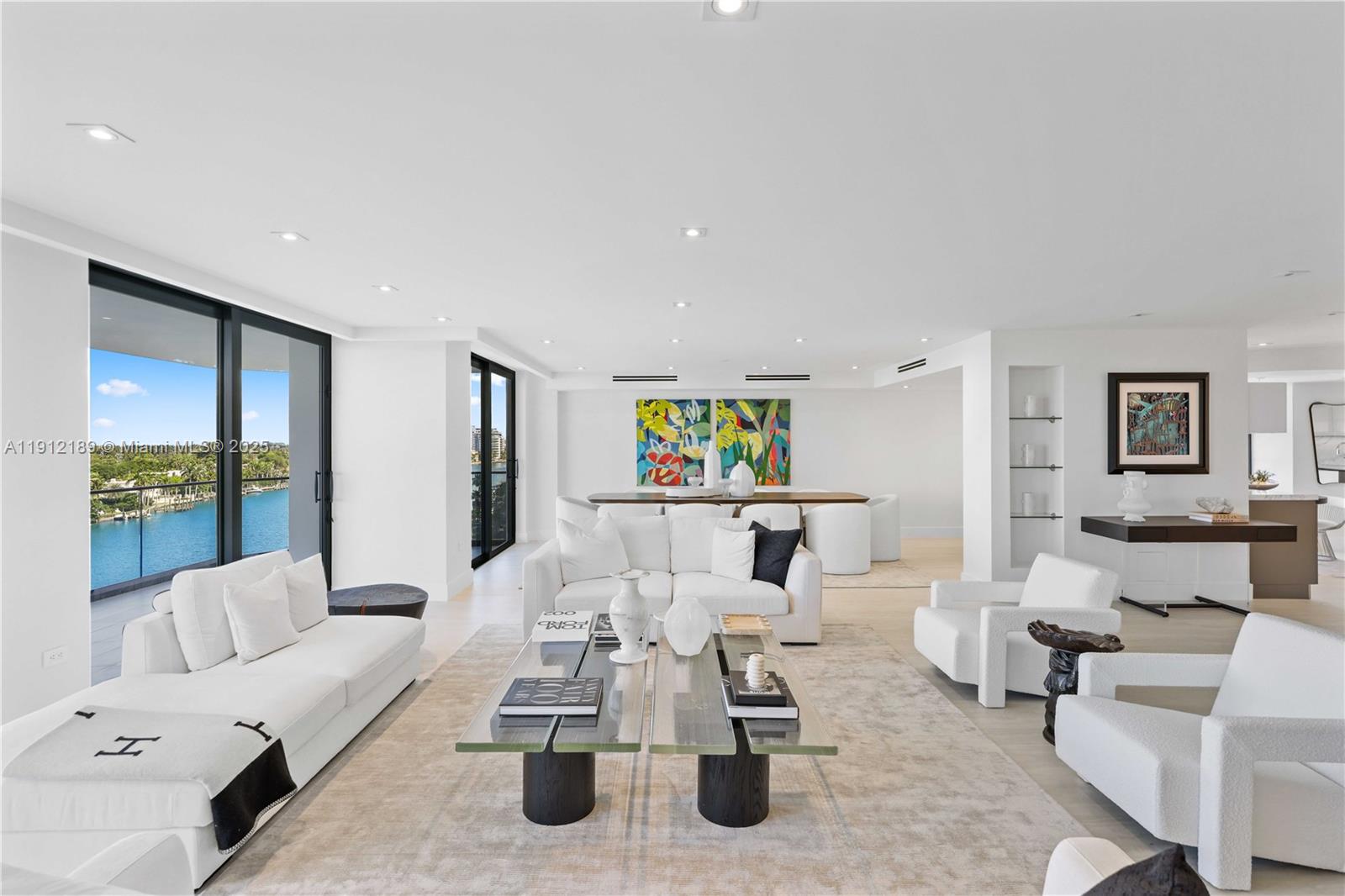 TOWERHOUSE CONDO - Residential