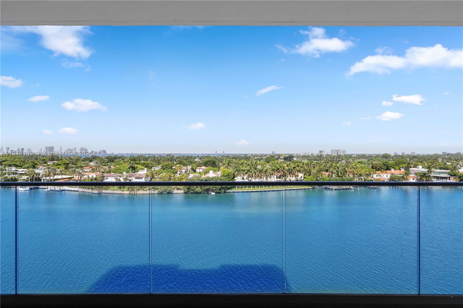 TOWERHOUSE CONDO - Residential