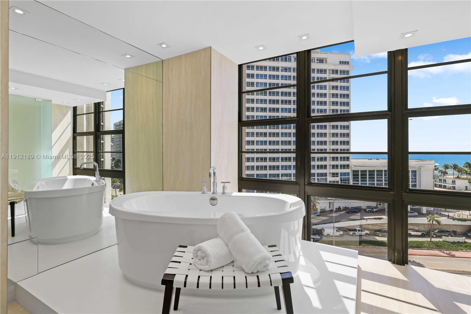 TOWERHOUSE CONDO - Residential