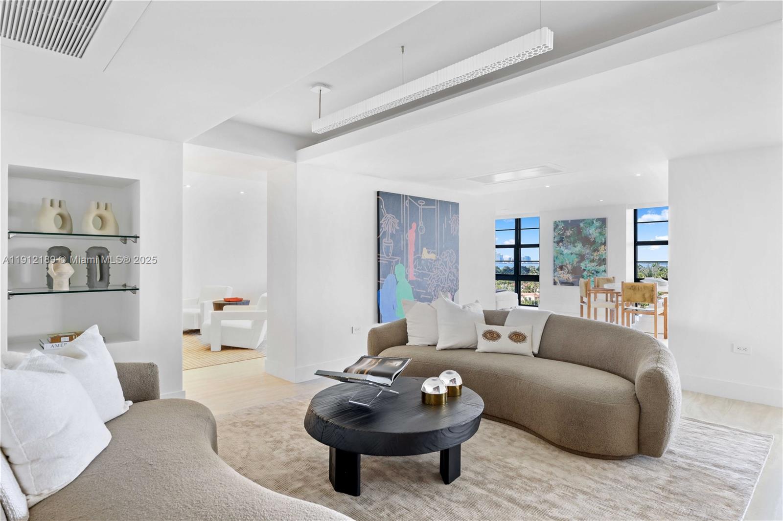 TOWERHOUSE CONDO - Residential