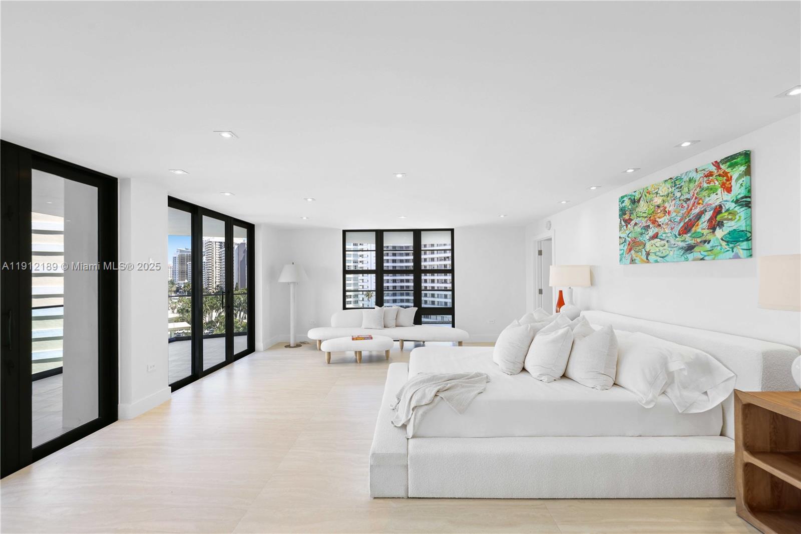 TOWERHOUSE CONDO - Residential