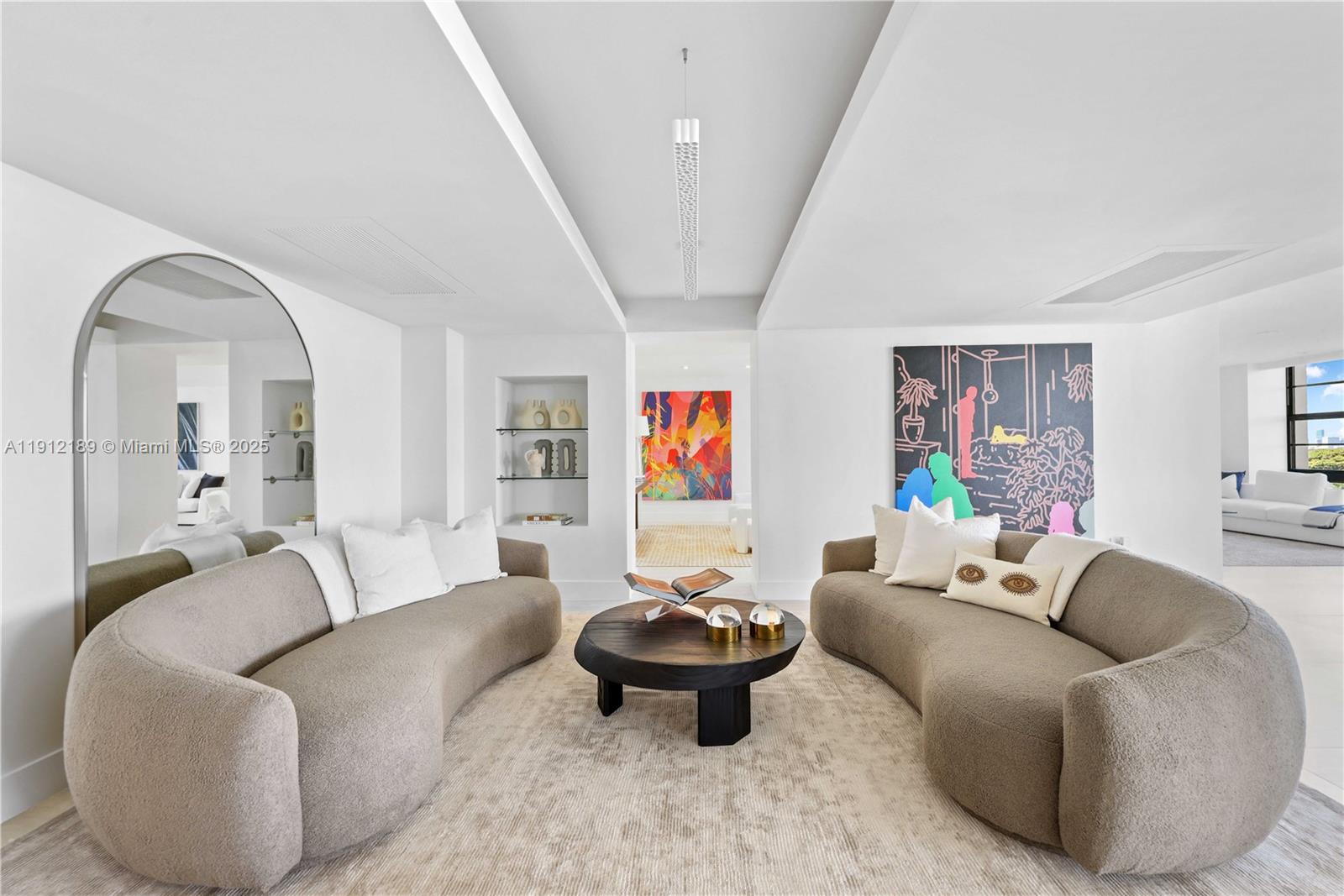 TOWERHOUSE CONDO - Residential