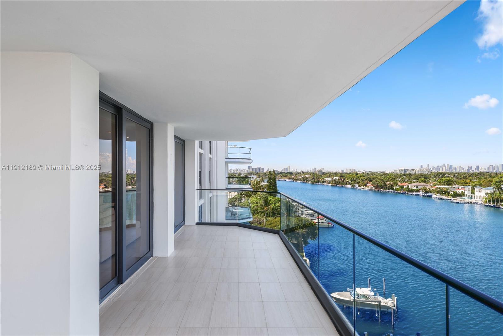 TOWERHOUSE CONDO - Residential