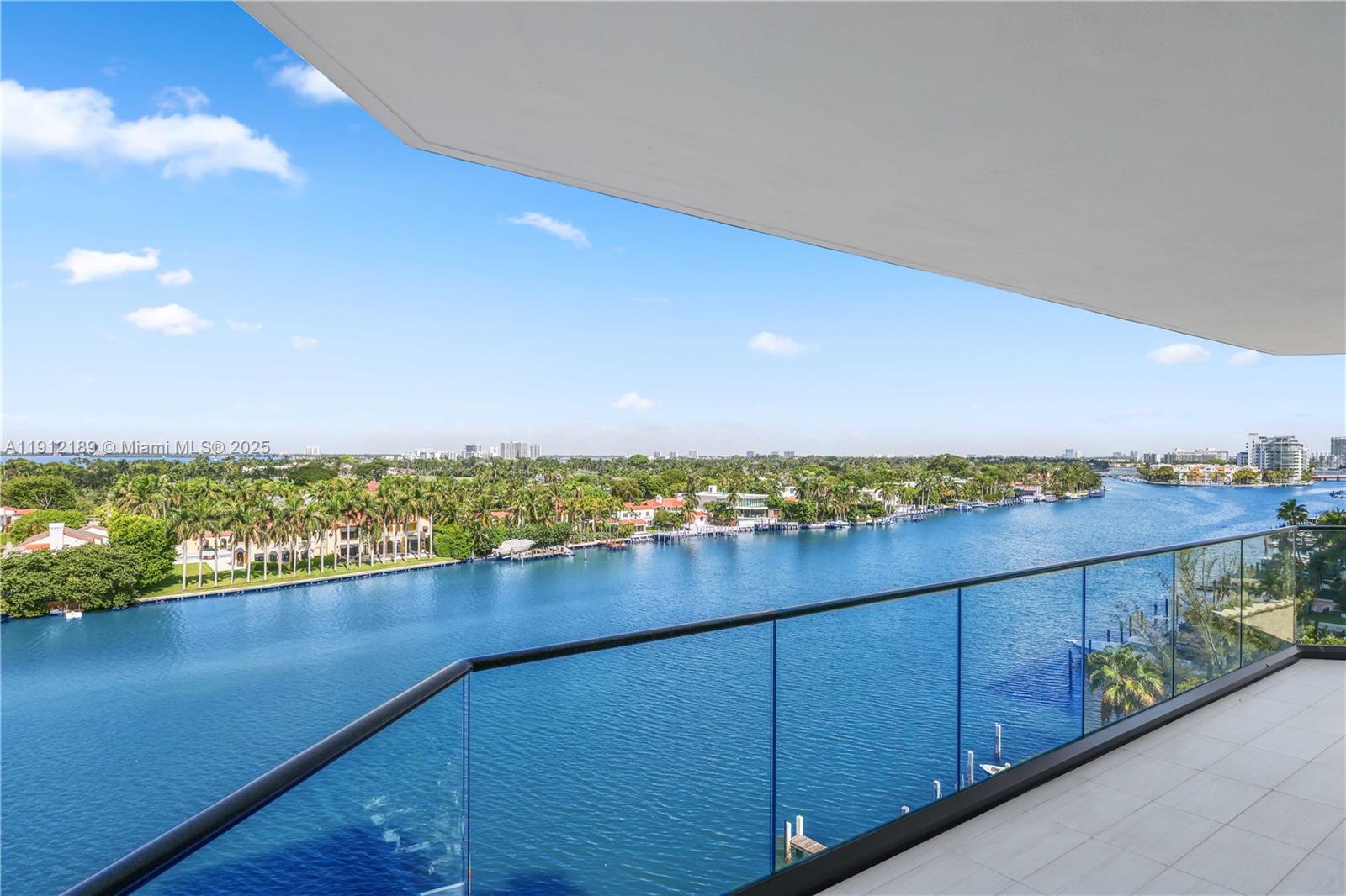 TOWERHOUSE CONDO - Residential