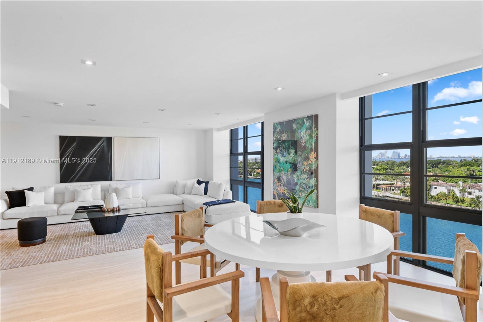 TOWERHOUSE CONDO - Residential