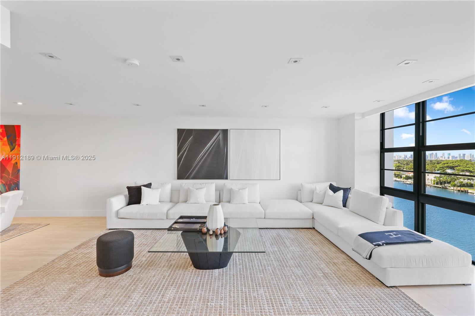 TOWERHOUSE CONDO - Residential