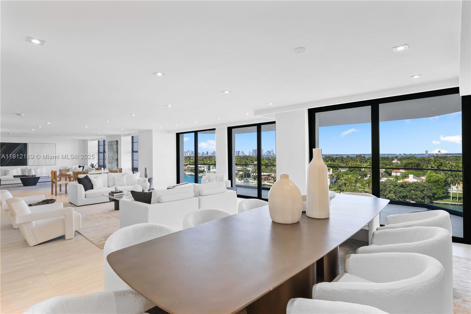 TOWERHOUSE CONDO - Residential