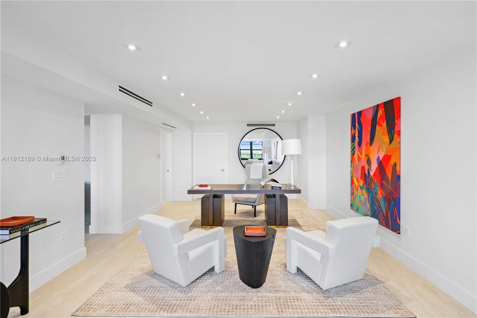 TOWERHOUSE CONDO - Residential